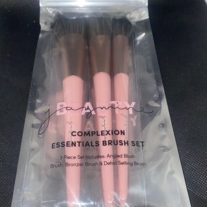 Jasmine Beauty Trio Brush Set